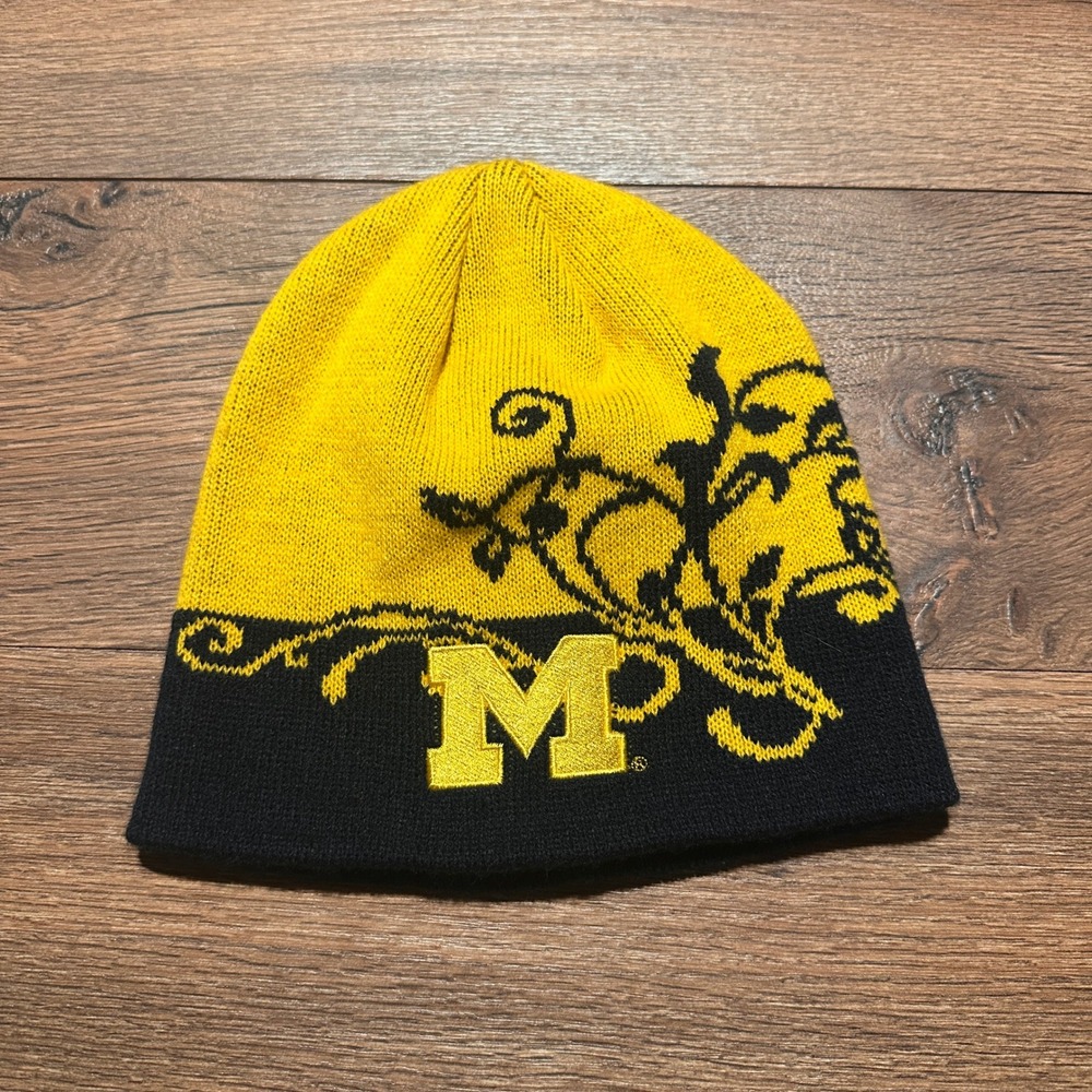 Gen 2 Michigan Wolverines Yellow Navy Blue Beanie Hat Girls One Size